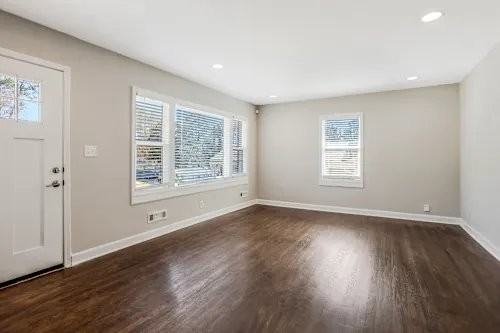 2031 Connie Ln - Photo 3 of 21
