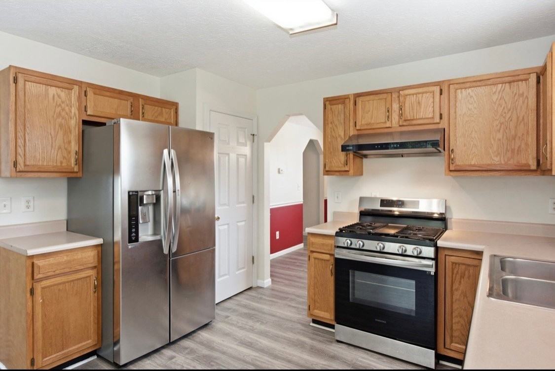 7649 Tollgate Ct - Photo 5 of 20