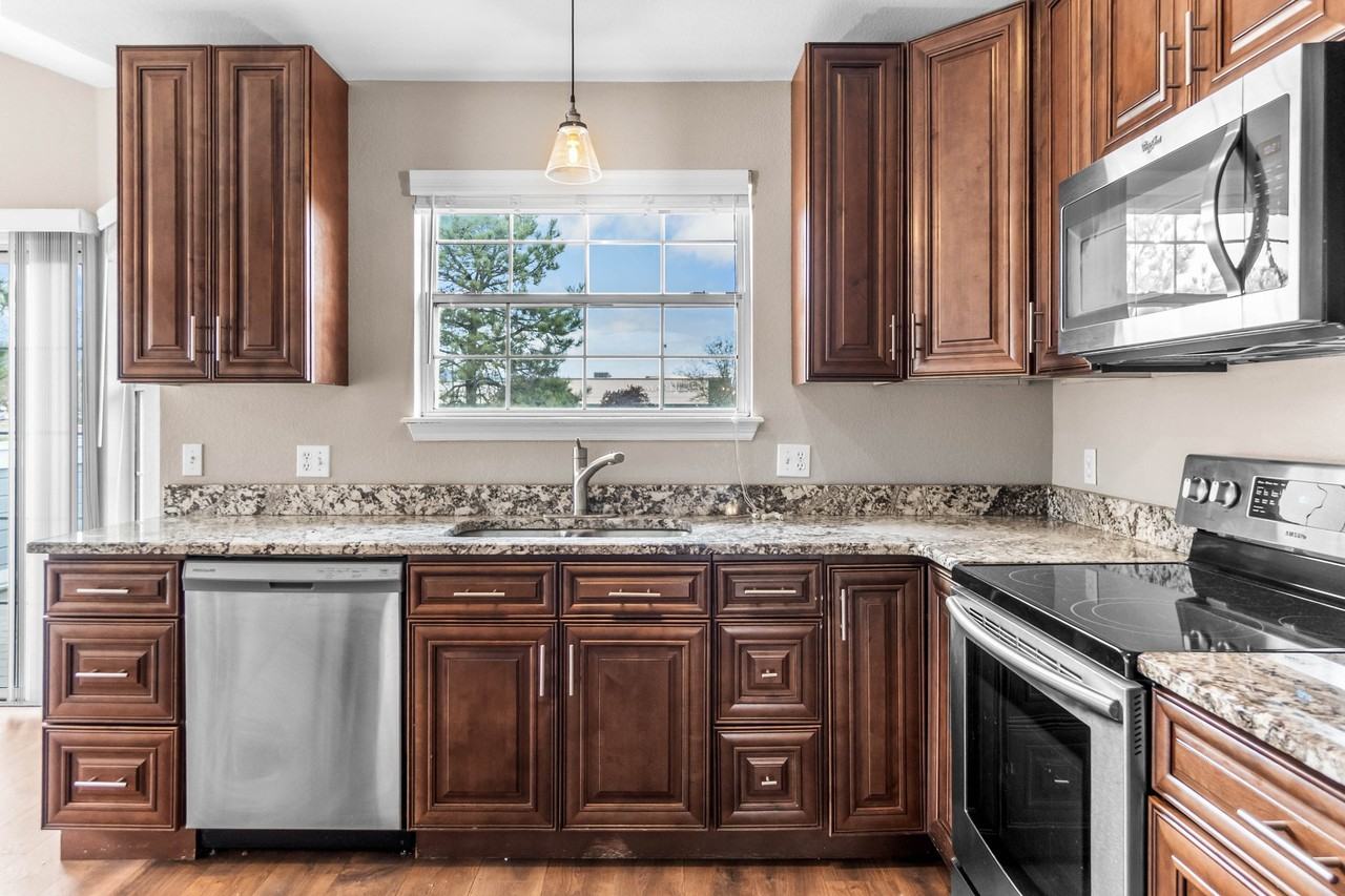 4901 S Ammons St - Photo 6 of 13