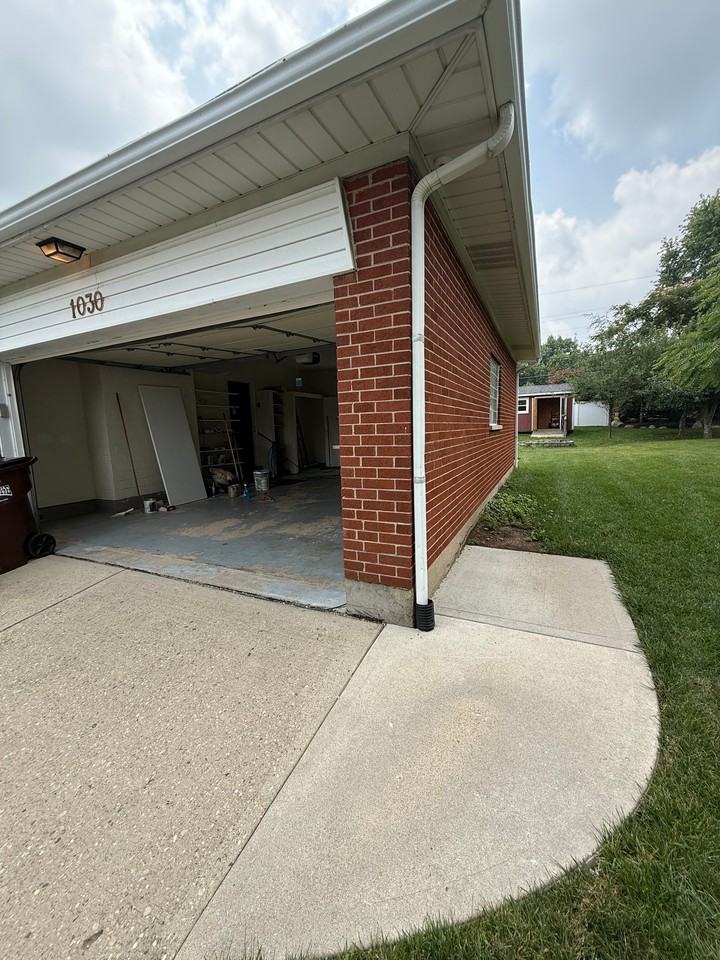 1030 Wenbrook Dr - Photo 2 of 19