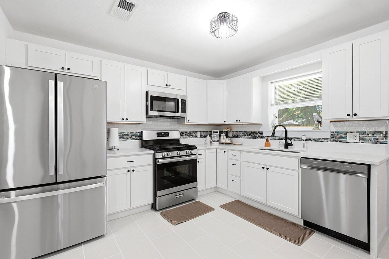 125 3rd Ave Sw - Photo 5 of 20
