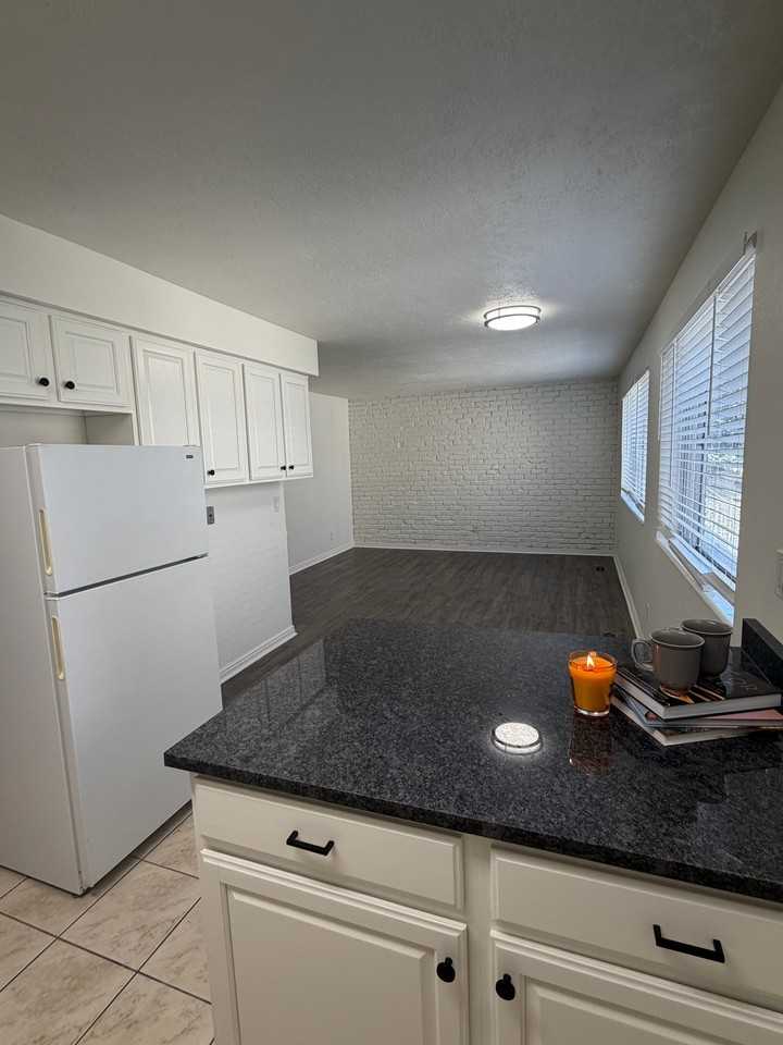 2220 E Murray Holladay Rd #31 - Photo 3 of 11