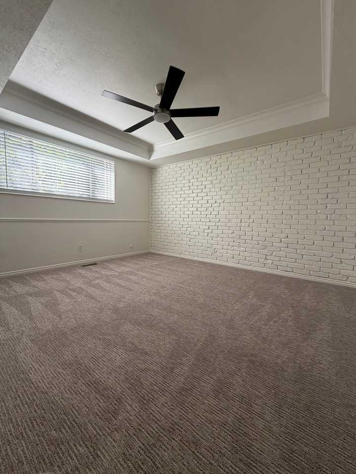 2220 E Murray Holladay Rd #31 - Photo 4 of 11