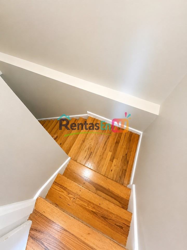 509 S 19th St #1 - Photo 2 of 9