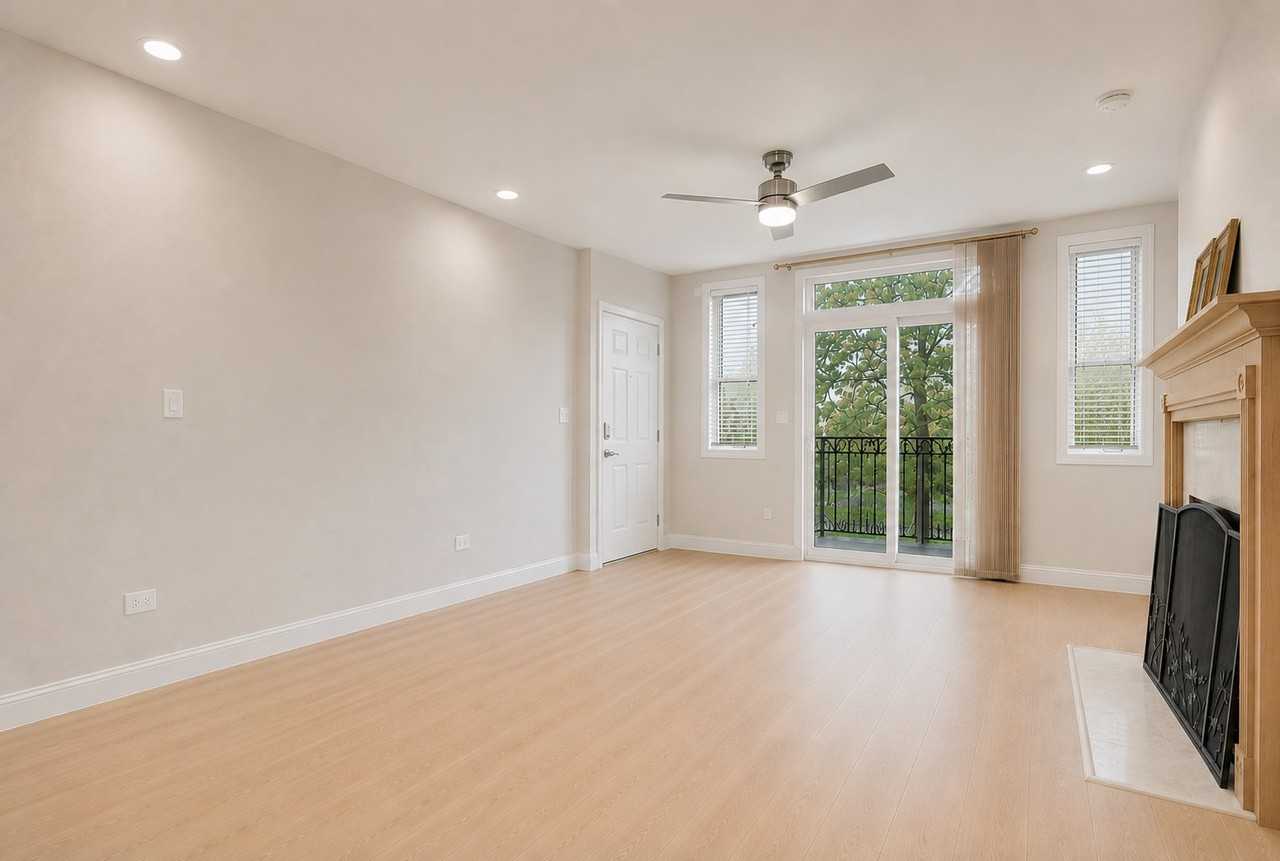 2955 W Wilcox St #1 - Photo 3 of 8