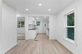 4015 Myrtle Ave - Photo 3 of 6