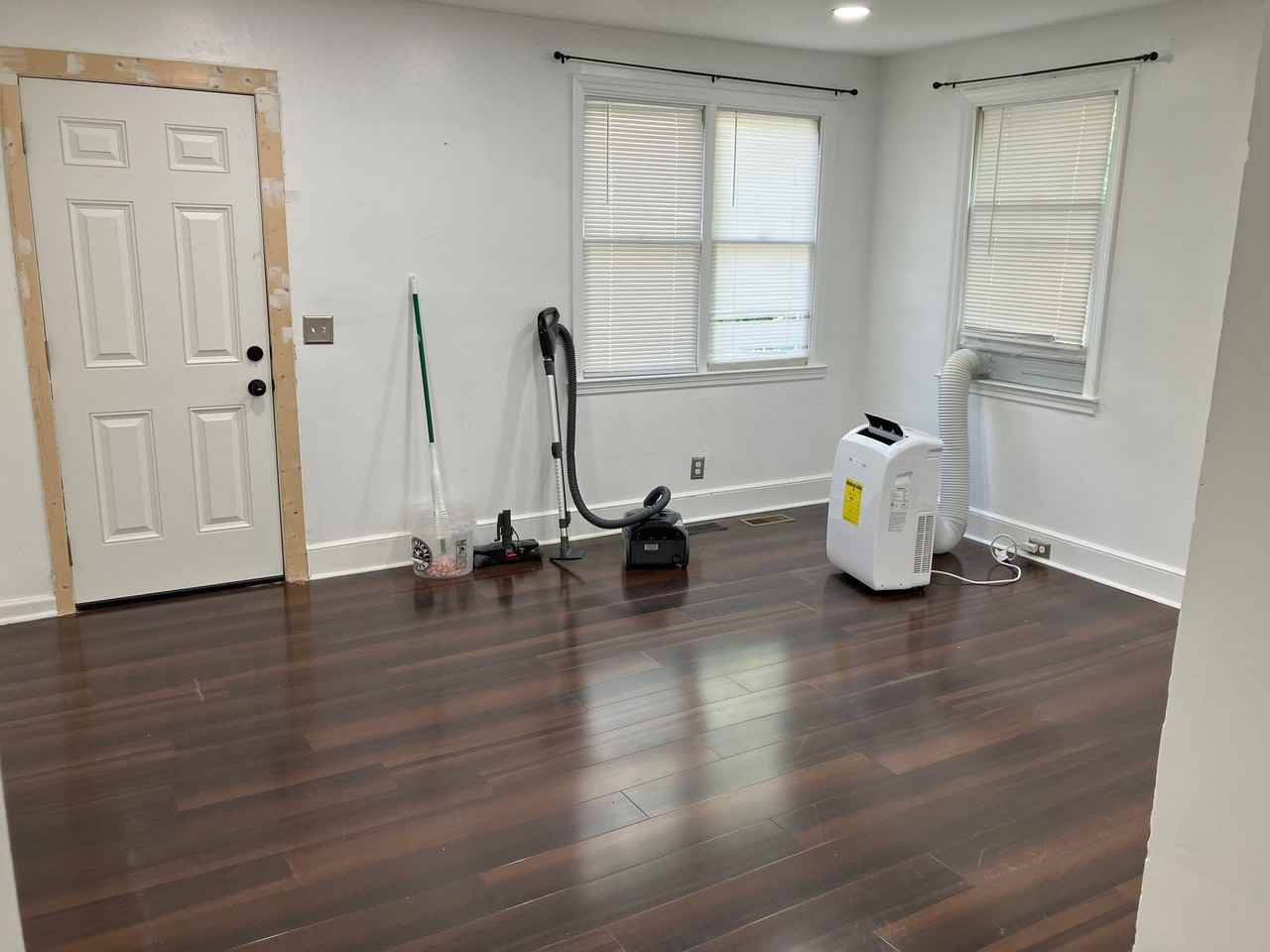203 Branham St - Photo 3 of 20