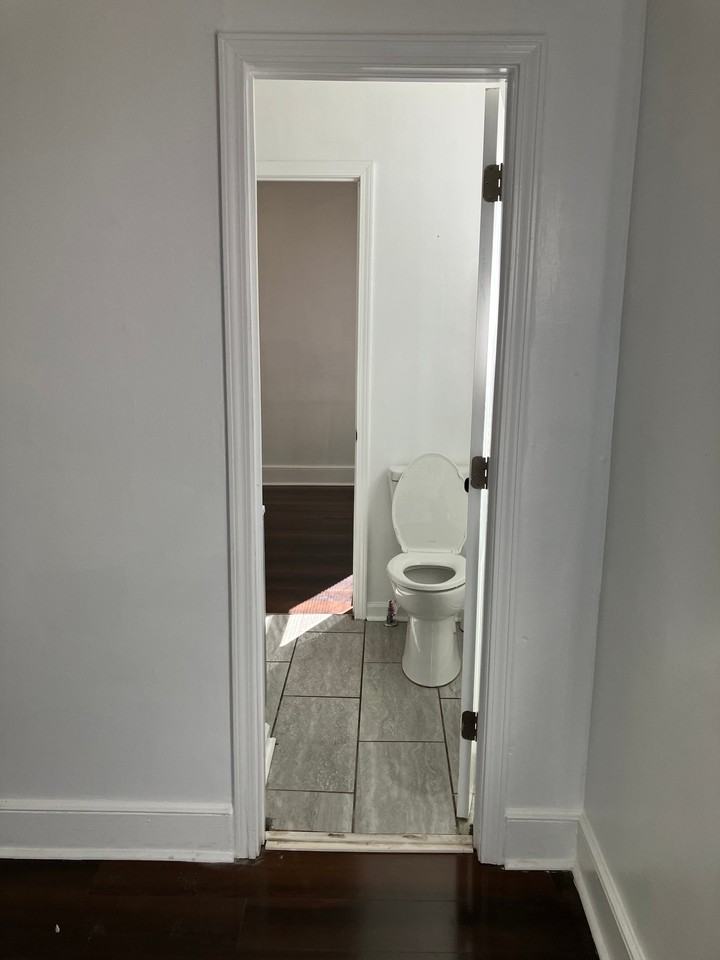 203 Branham St - Photo 5 of 20