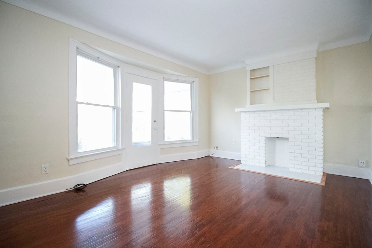 149 University Blvd Lowr - Photo 3 of 17