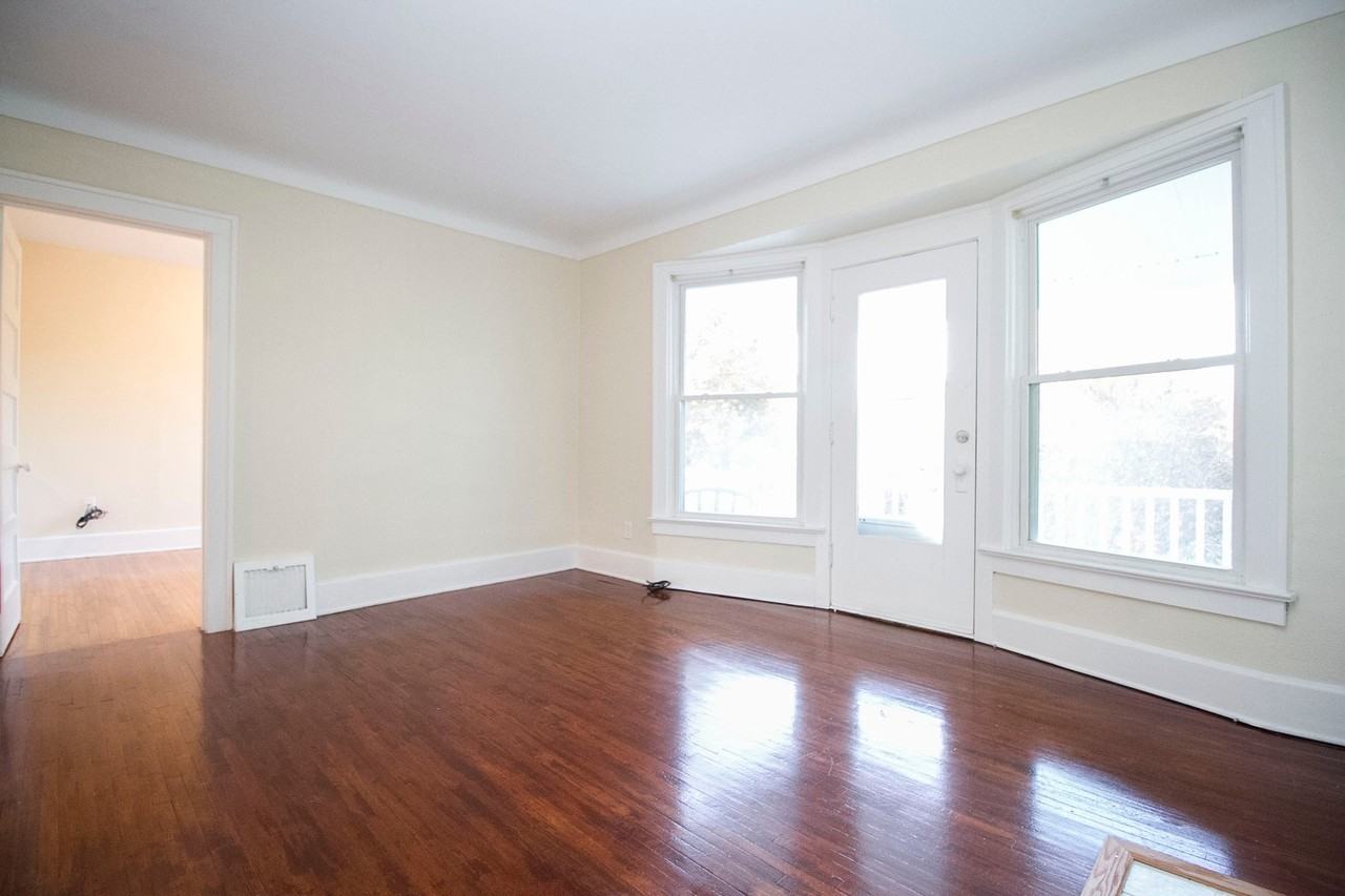 149 University Blvd Lowr - Photo 6 of 17