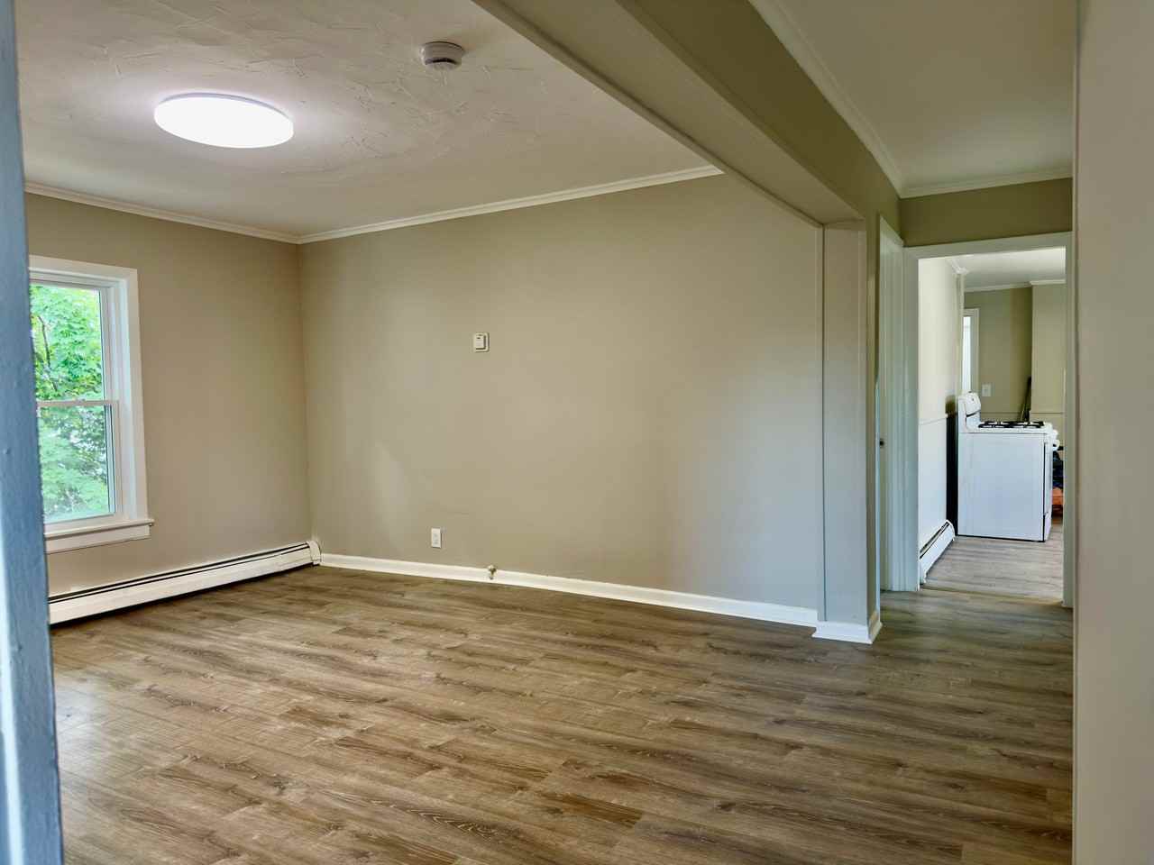 296 W 6th St #3 - Photo 7 of 11