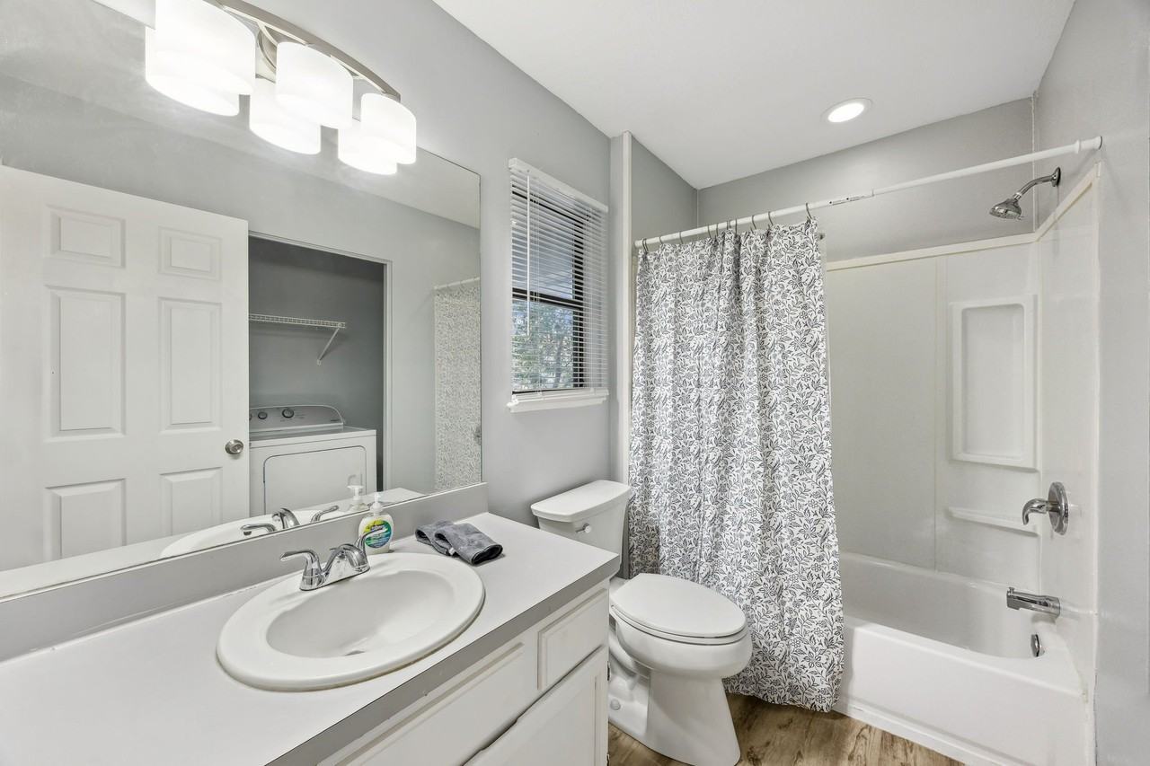 2441 1st Ave - Photo 3 of 15