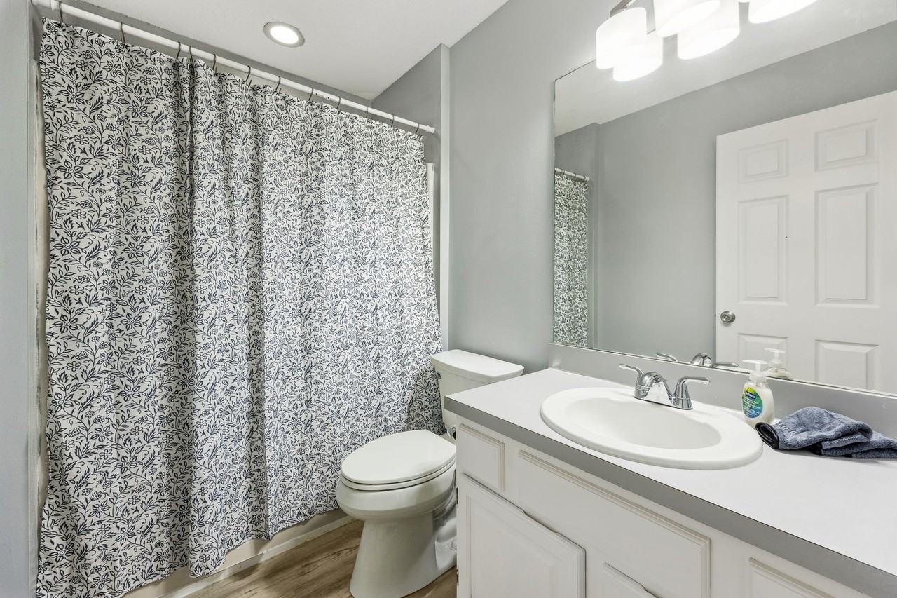 2441 1st Ave - Photo 6 of 15