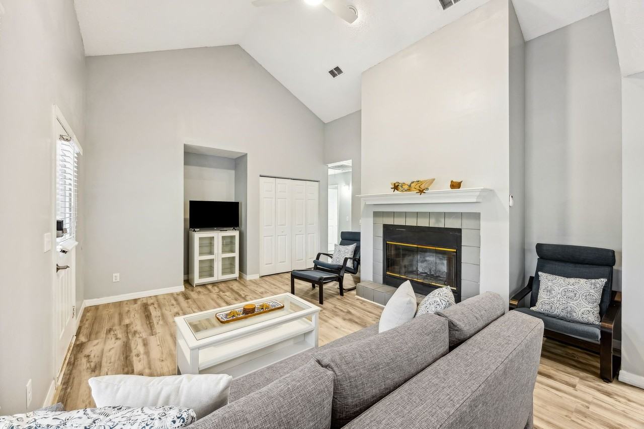 2441 1st Ave - Photo 7 of 15