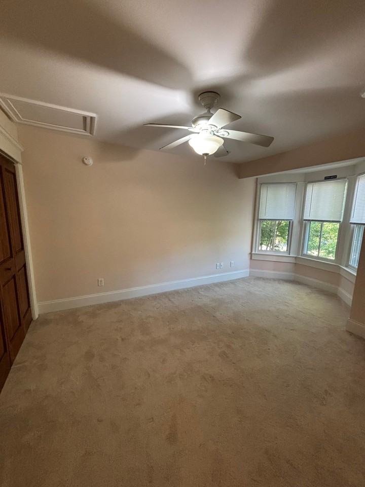 200 S Maple Ave #4 - Photo 2 of 5