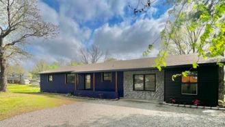 129 Virginia Dr - Photo 1 of 1