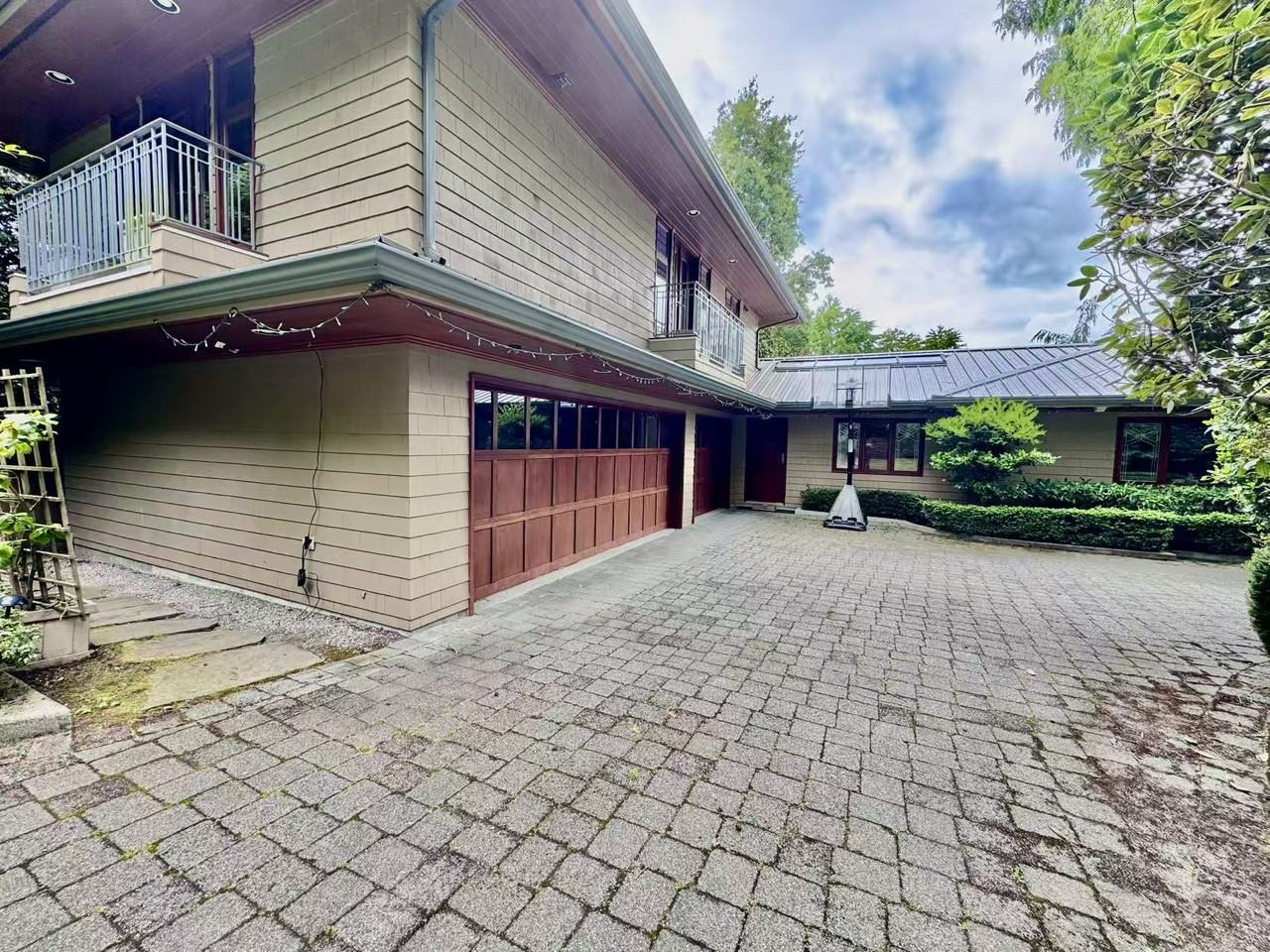 2938 Mathers Avenue - Photo 2 of 19