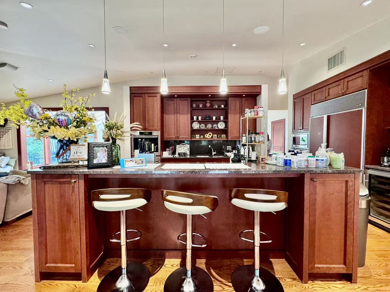 2938 Mathers Avenue - Photo 7 of 19