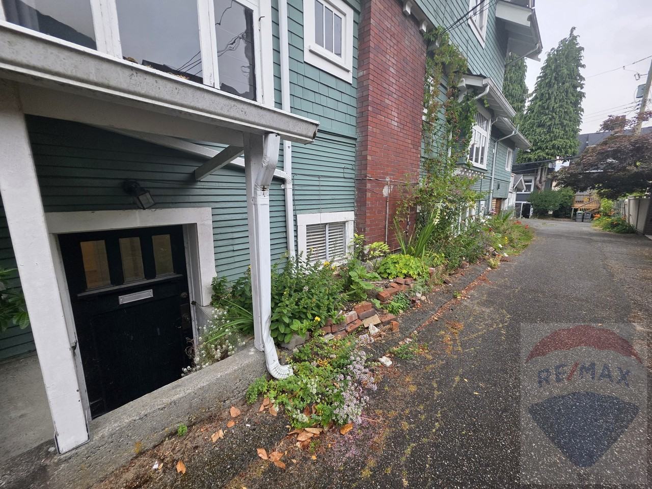 3525 West 1st Avenue - Photo 3 of 16