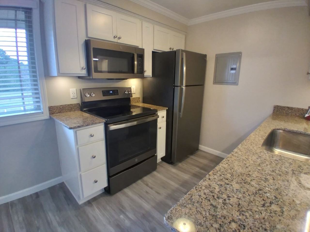 Belmont Ridge Apartment Homes - Photo 6 of 8