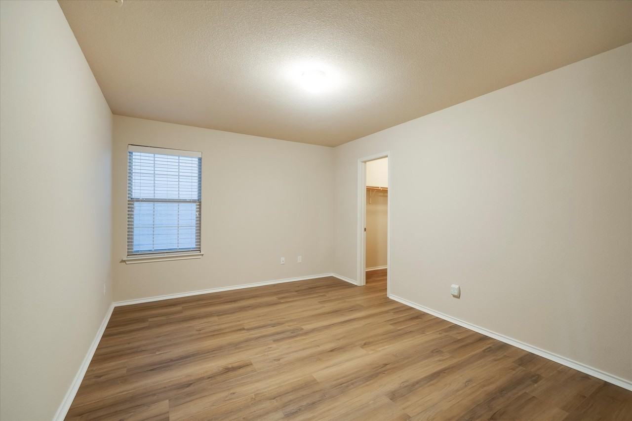 185 Hometown Pkwy #NA - Photo 7 of 20