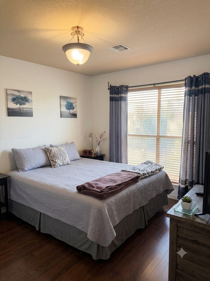 3008 Elie St #NA - Photo 3 of 11