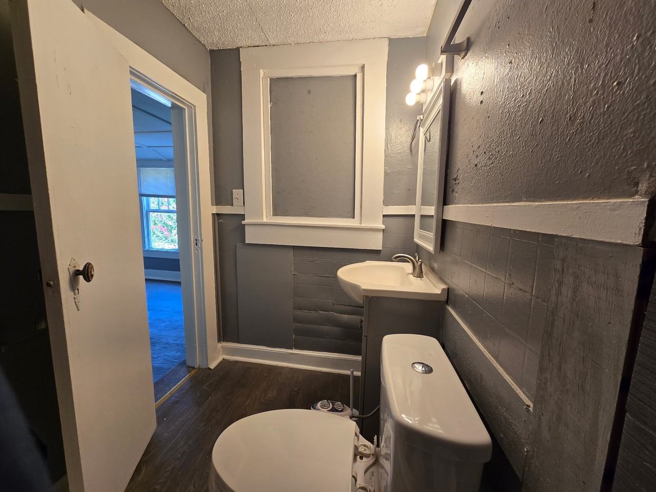 1106 Esplanade St #1 - Photo 3 of 9