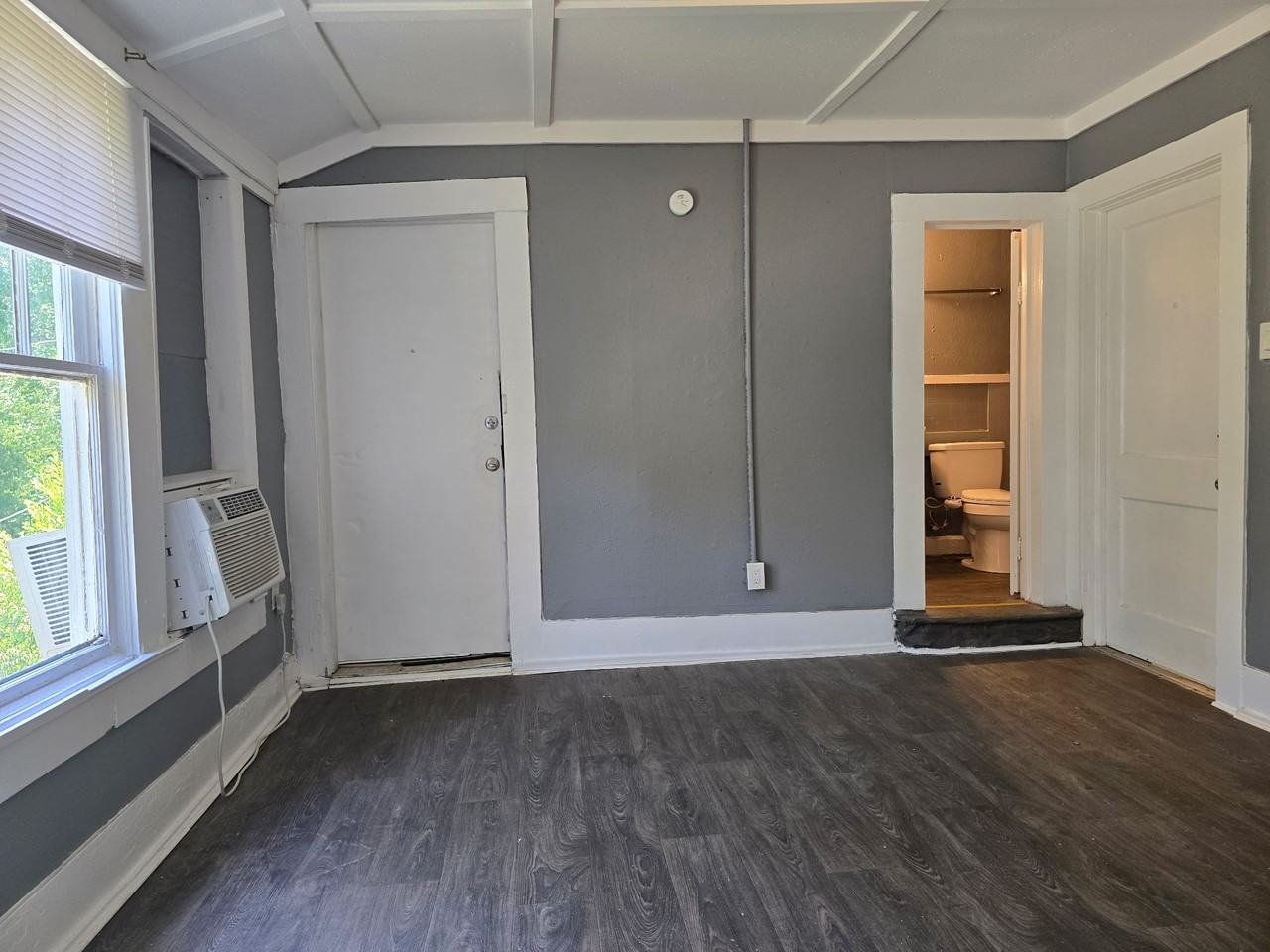 1106 Esplanade St #1 - Photo 7 of 9