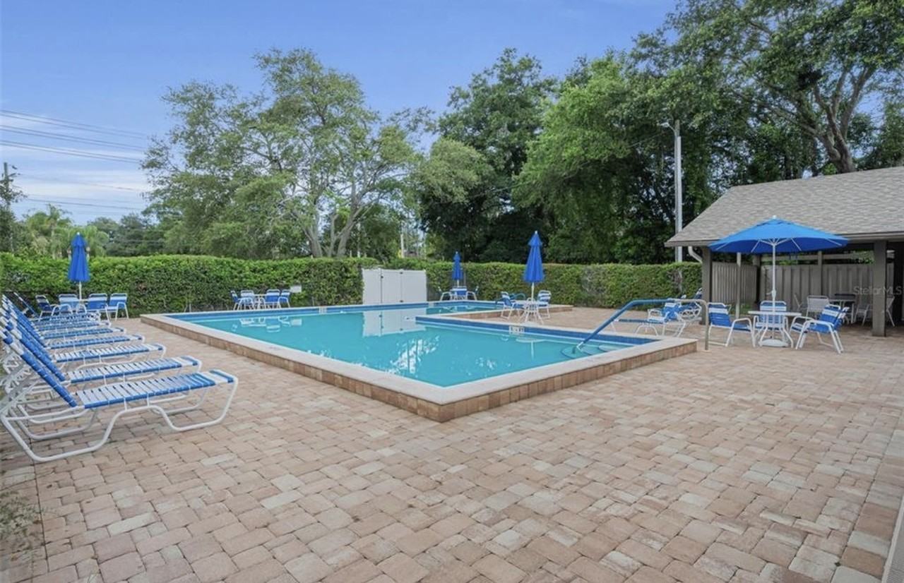 2263 Bancroft Cir N #B - Photo 6 of 18