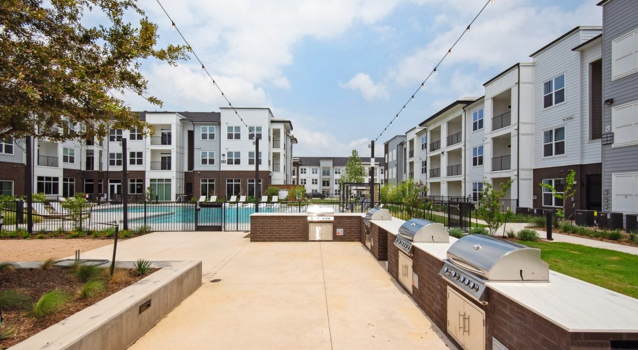 1301 Leah Ave #2104