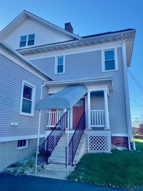 125 Pearl St #22 - Photo 3 of 10