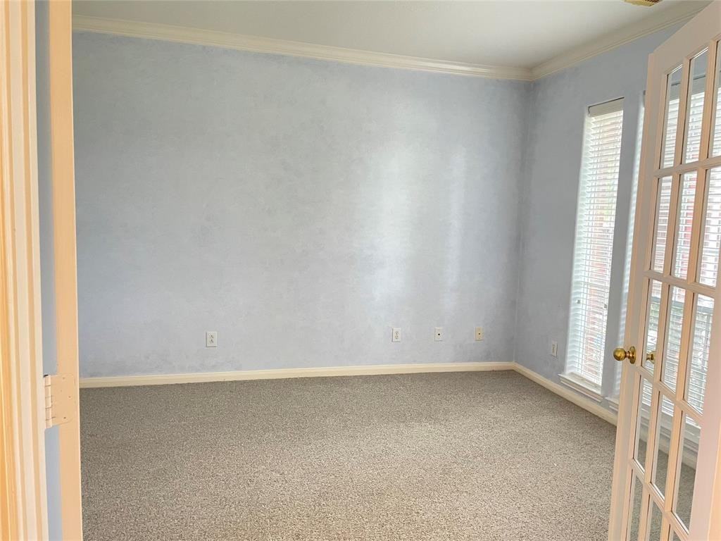 4014 Laguna Point Ln #NA - Photo 5 of 35