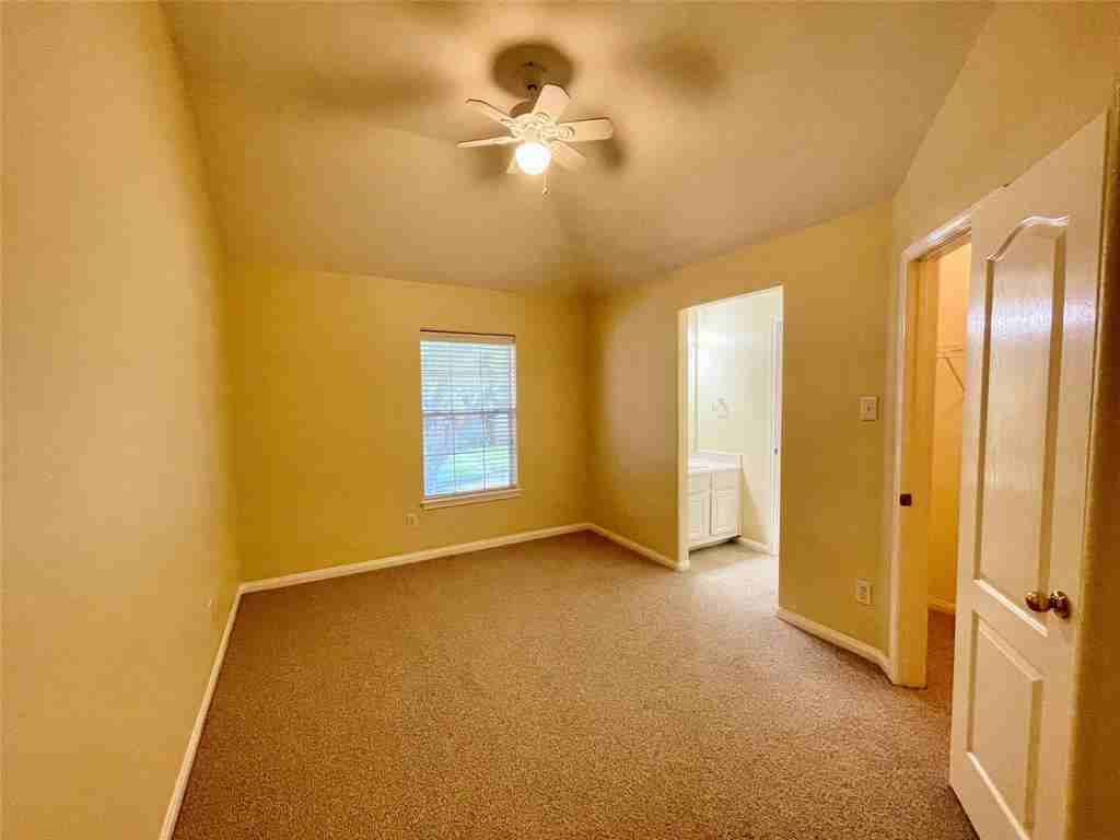 4014 Laguna Point Ln #NA - Photo 6 of 35