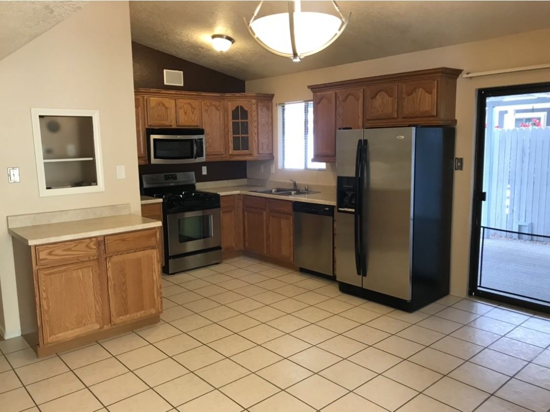 1944 Panza Dr Sw #NA - Photo 4 of 11