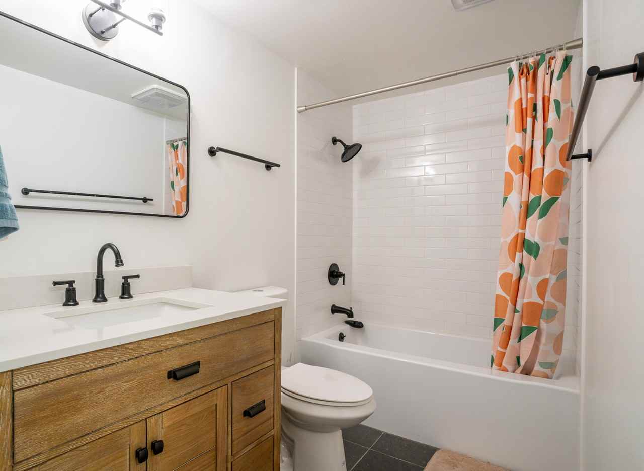 919 2nd Ave W #505 - Photo 7 of 10