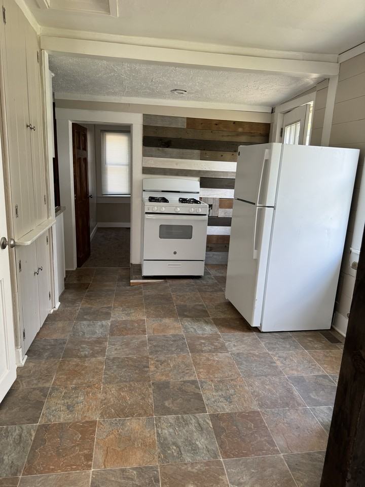 672 N Jefferson St #NA - Photo 6 of 6