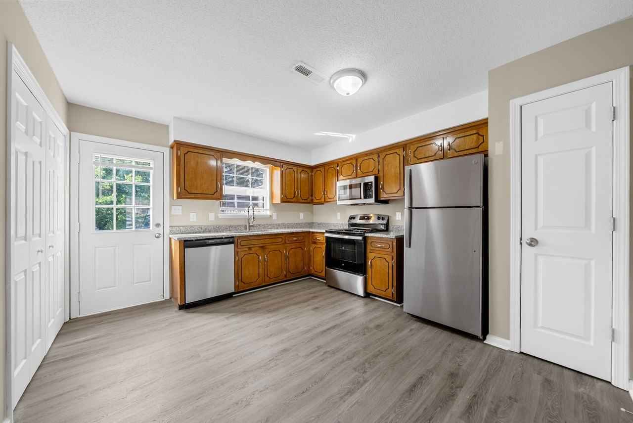 260 Winters Ct #A - Photo 6 of 20