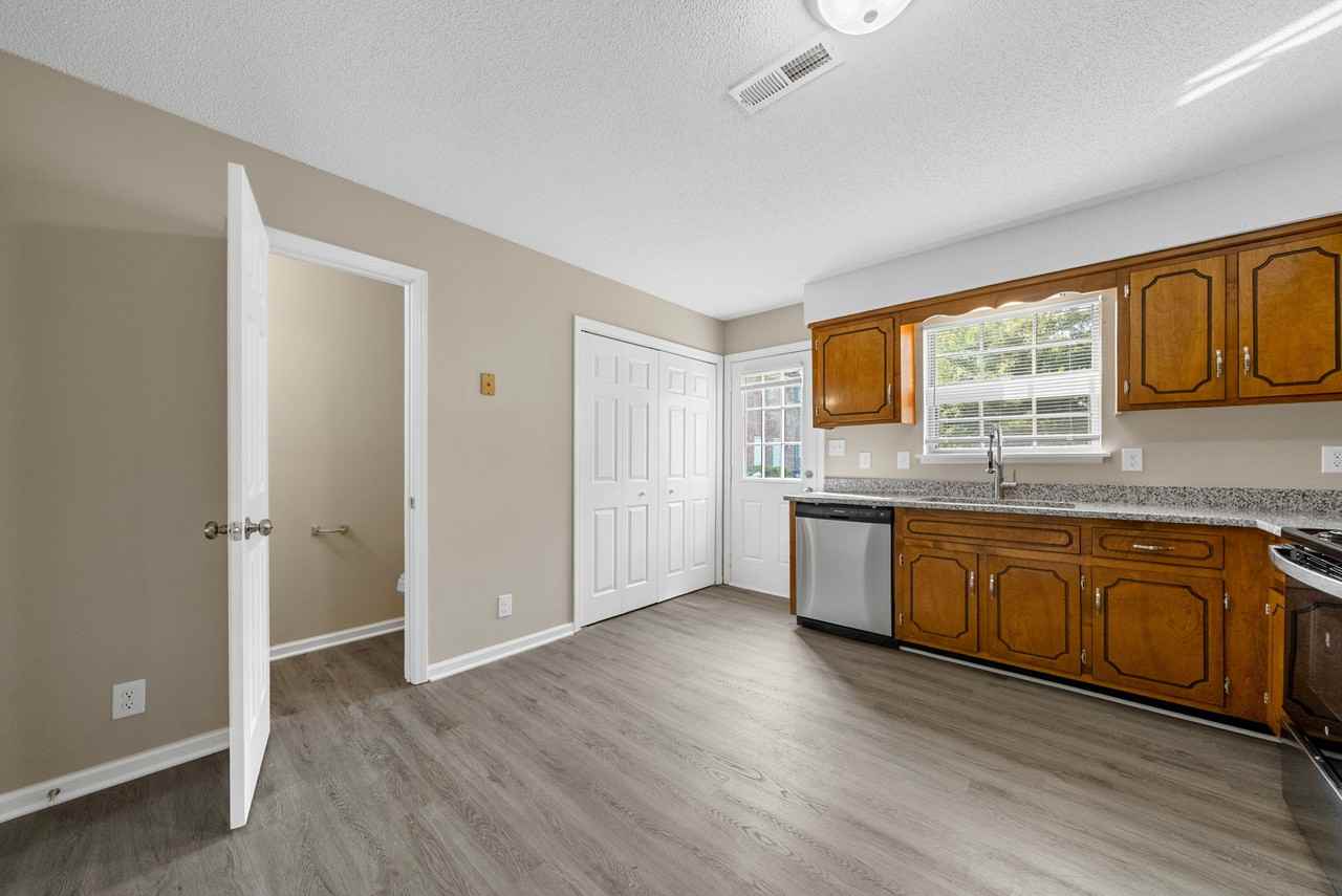 260 Winters Ct #A - Photo 7 of 20