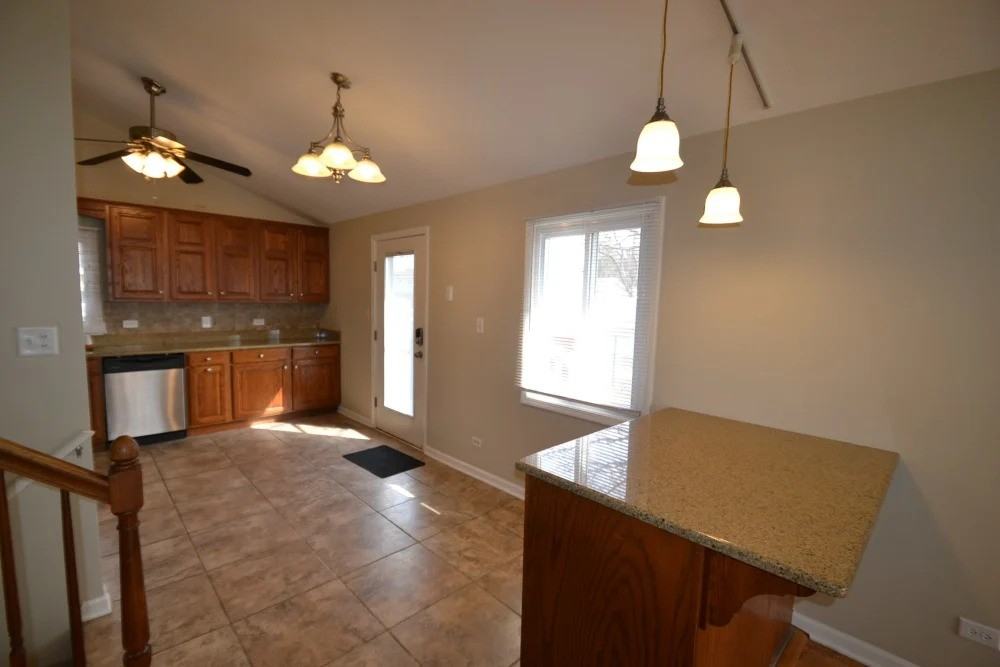511 N Bierman Ave #NA - Photo 3 of 6