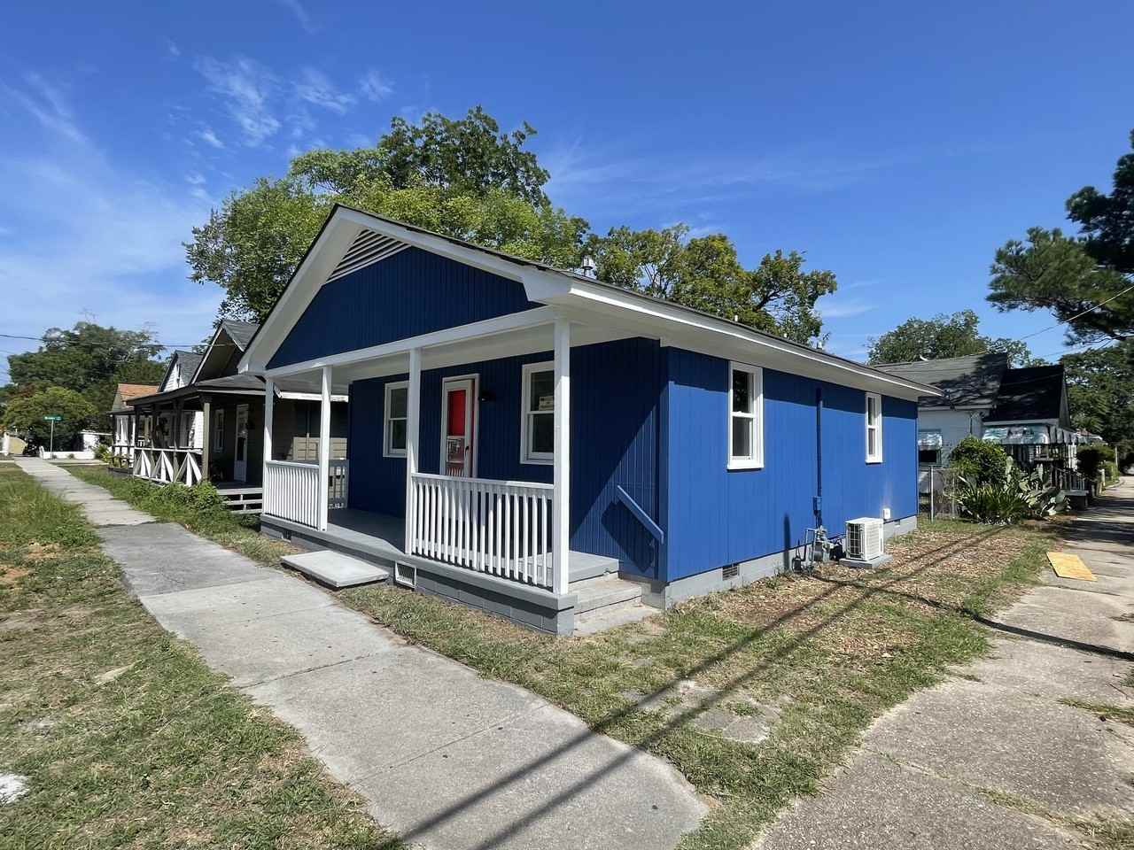 521 Swann St #NA - Photo 2 of 14