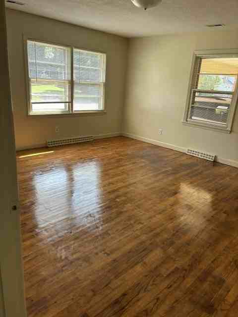 108 E 9th St #108 - Photo 3 of 6