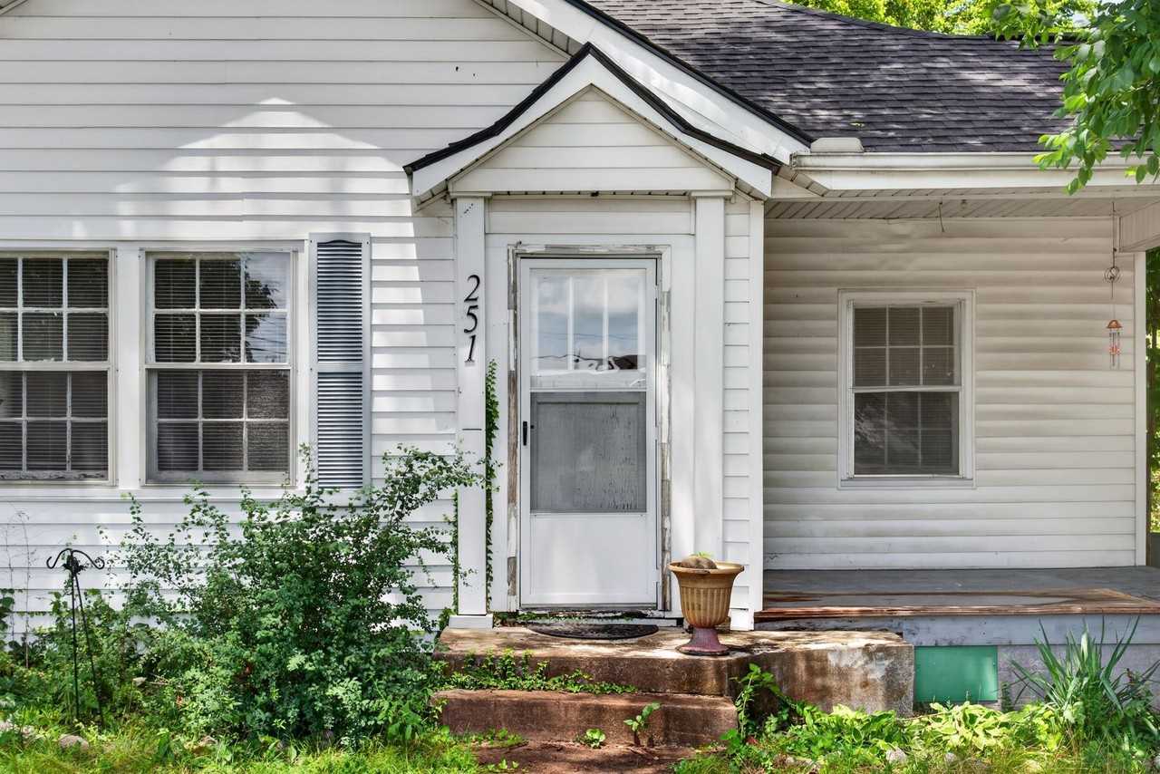 251 Forbes Ave - Photo 7 of 28