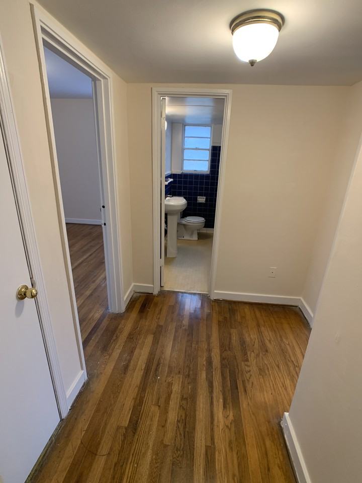105 E Glenwood Dr #A - Photo 6 of 11