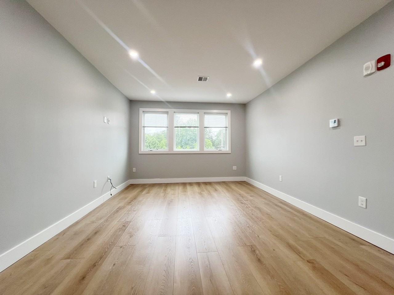 80 Bridge St #305 - Photo 6 of 15