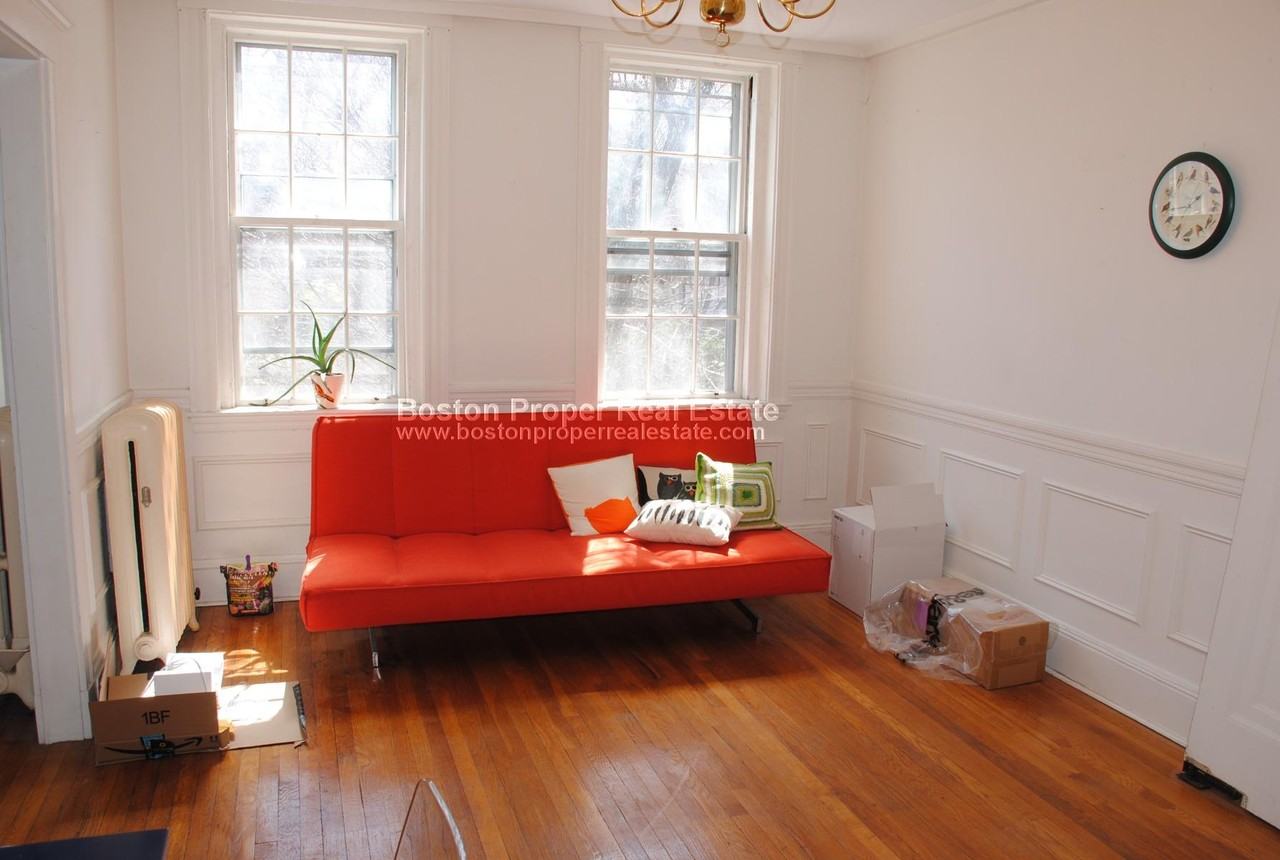118 University Rd #3K - Photo 5 of 16