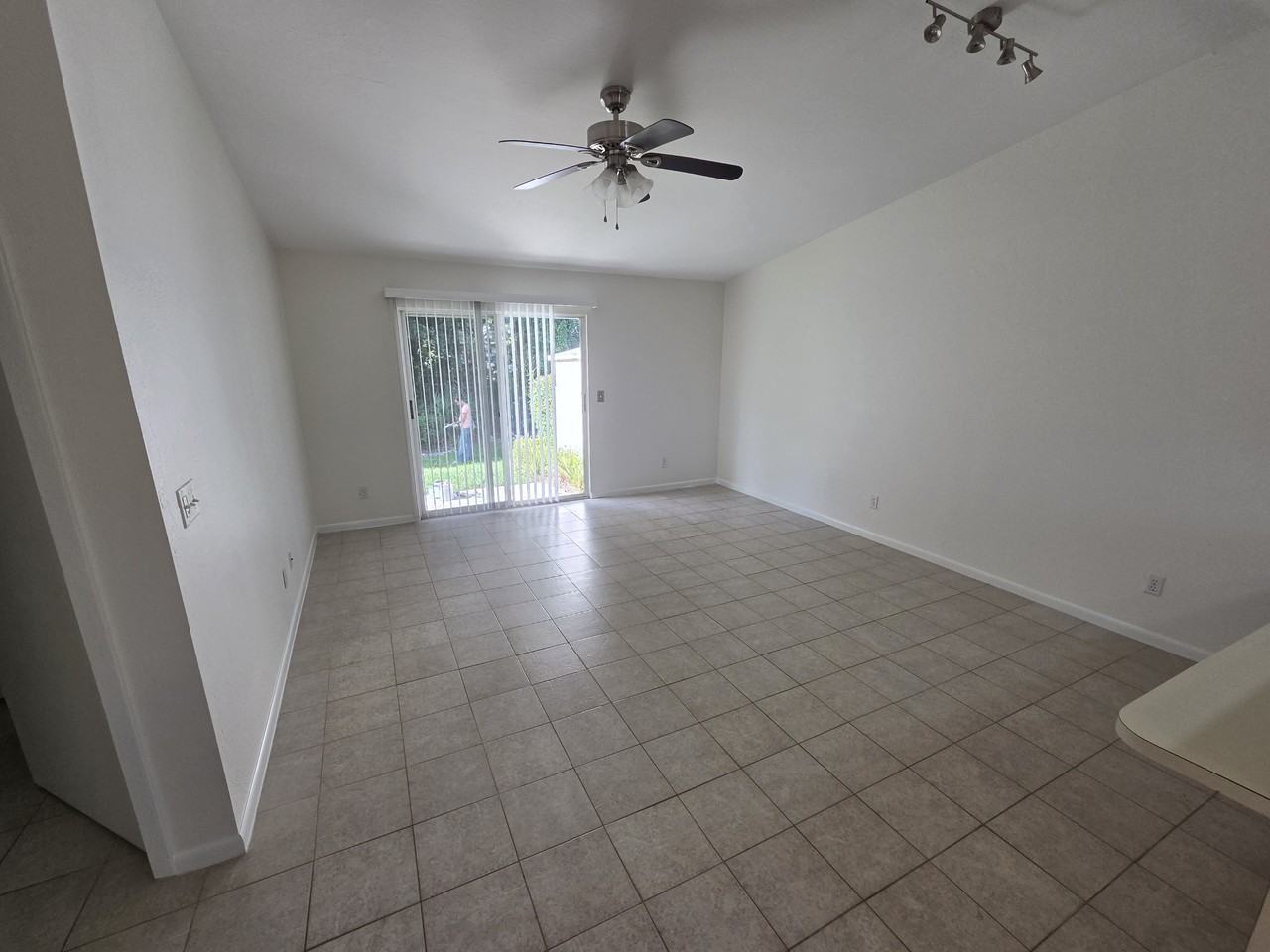 9013 San Carlos Blvd #NA - Photo 5 of 16