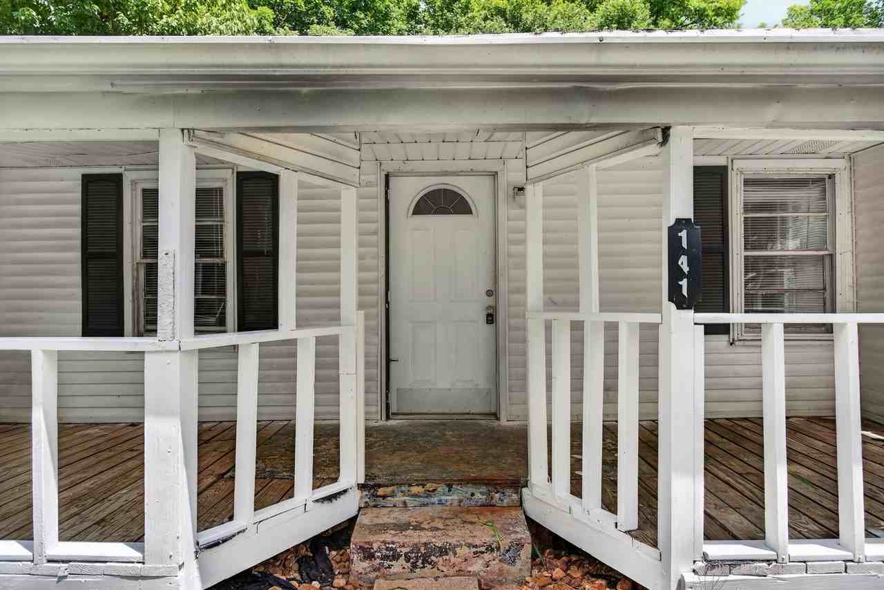 141 W Rossview Rd - Photo 4 of 25