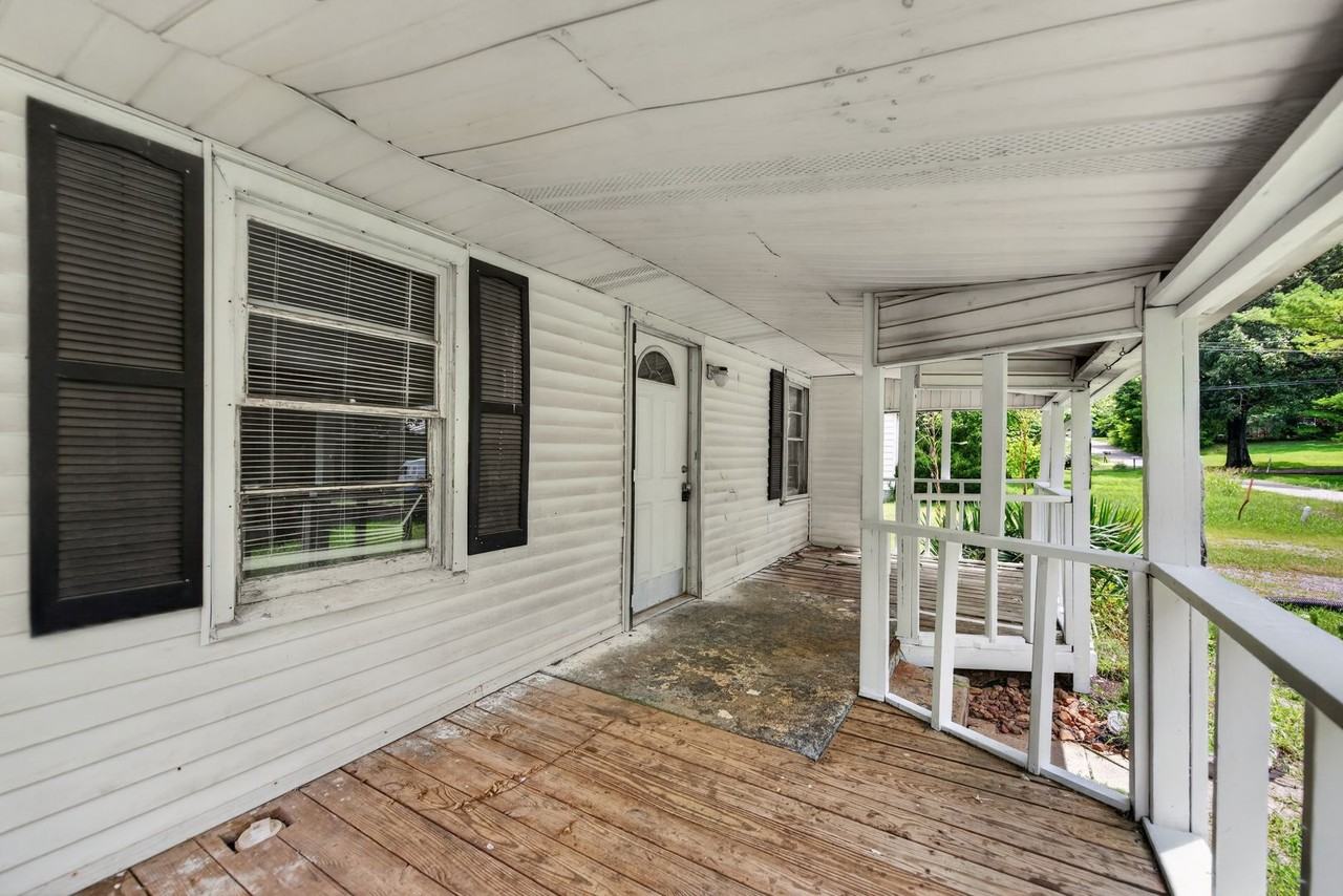 141 W Rossview Rd - Photo 5 of 25