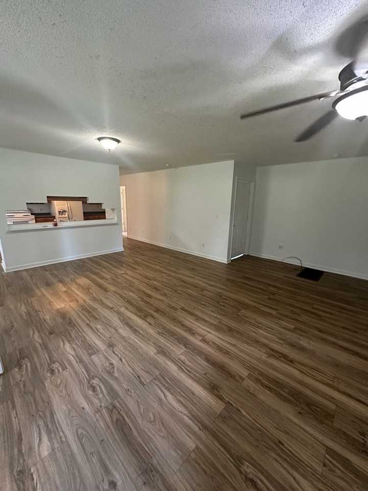 6250 W Highway 136 - Photo 3 of 20