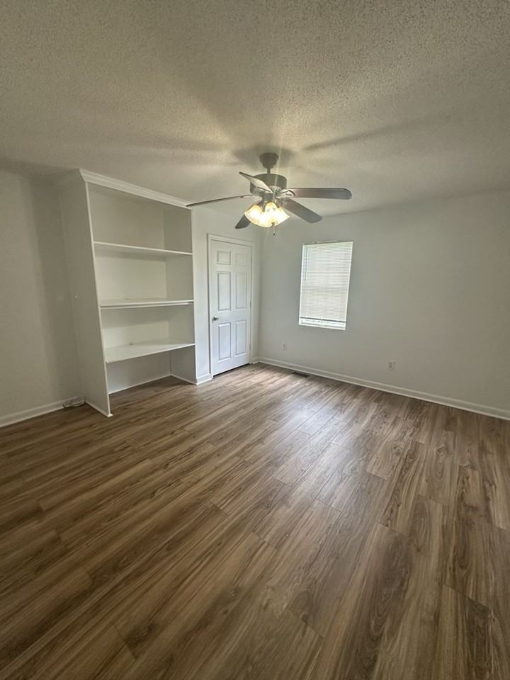 6250 W Highway 136 - Photo 6 of 20